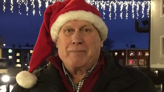 Bild på Håkan Ahlgren i tomteluva